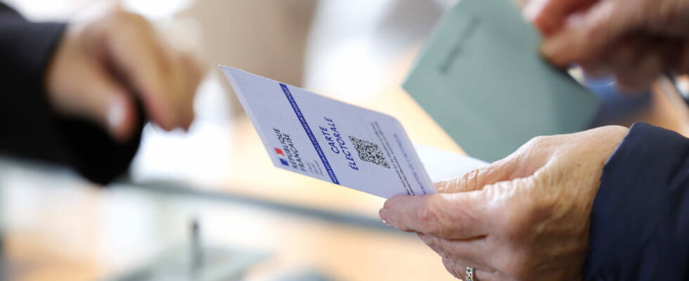 Is it possible to vote without your voter card