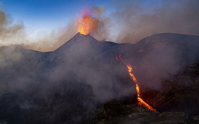 Italy is experiencing a volcano nightmare Volcanic eruptions in Etna