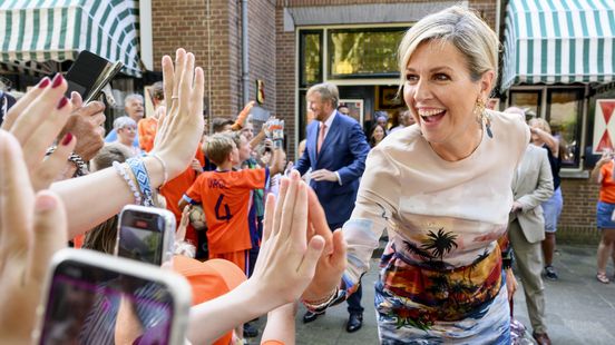 Queen Maxima opens community center De Basis in Soesterberg