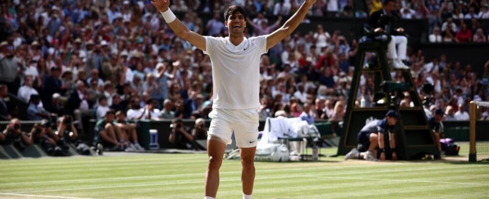 Spaniard Carlos Alcaraz retains his Wimbledon title after his display