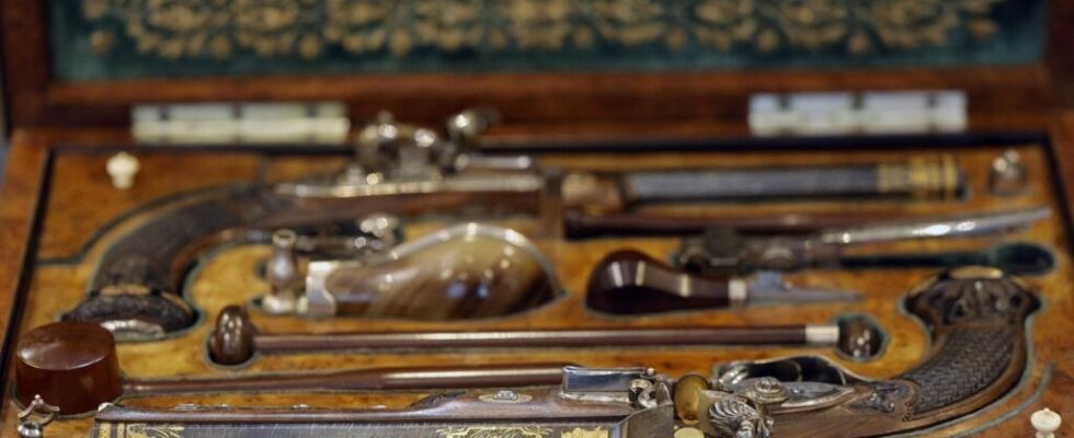 Two precious pistols of Napoleon I sold at auction for