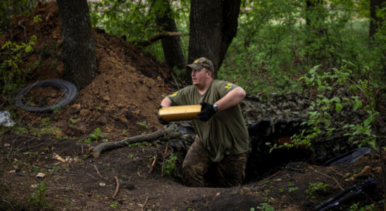 Ukrainian army is struggling to resist in Donbass