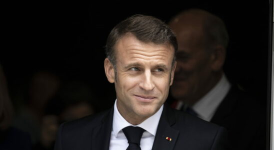 Unexpected figures Macron saves the day