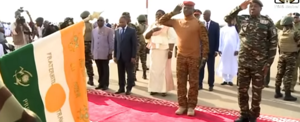 Warm welcome in Niamey for Captain Ibrahim Traore