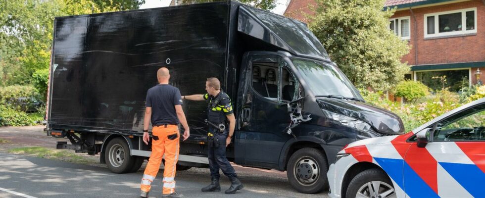 112 blog Truck driver flees after crash in Soest