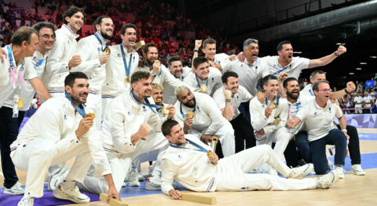 2024 Olympics French volleyball team wins Olympic double against Poland