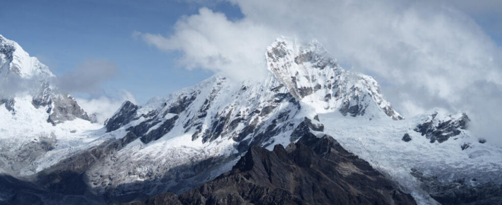 Andean glacier levels at lowest level in 12000 years