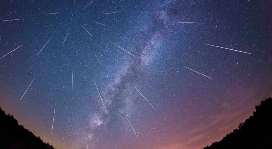 Dozens of shooting stars per hour dont miss the imminent