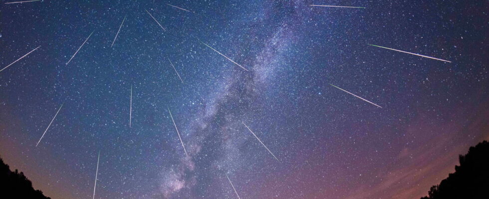 Dozens of shooting stars per hour dont miss the imminent