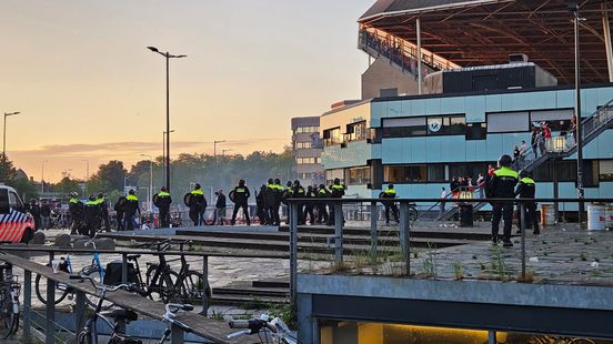 FC Utrecht fans organize demonstration against collective punishment after riots