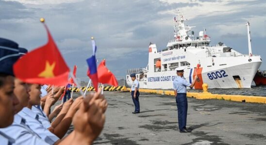 First joint exercises between Philippines and Vietnam in South China