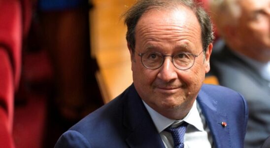 For Francois Hollande the decision to dismiss Lucie Castets is