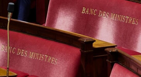 France Political parties restart negotiations for a new government