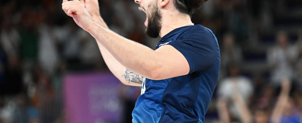 JO 2024 France Poland the Blues one set away