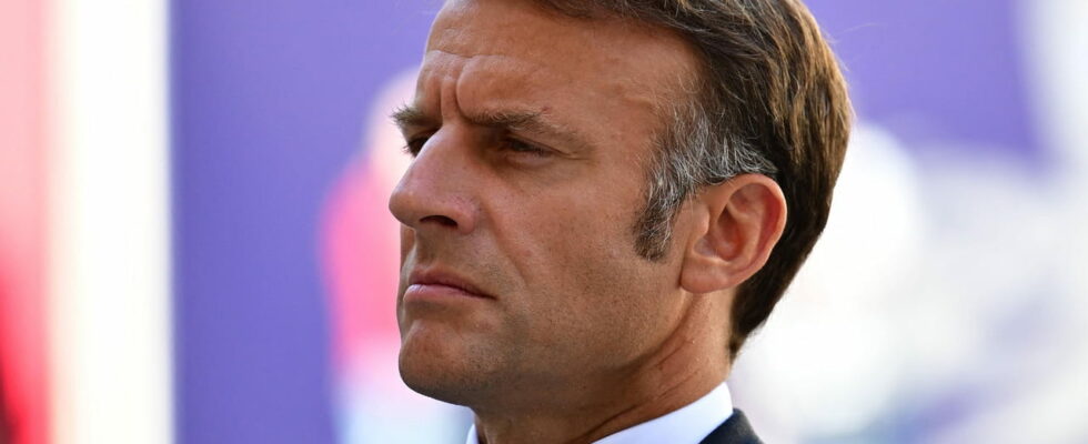 Macron takes his time Lucie Castets doesnt give up