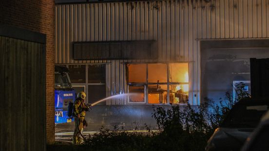 Major fire at moving company in De Meern Can only