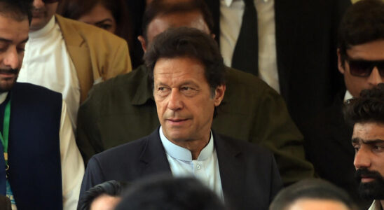 Pakistan Imran Khan candidate for chancellor of Oxford University