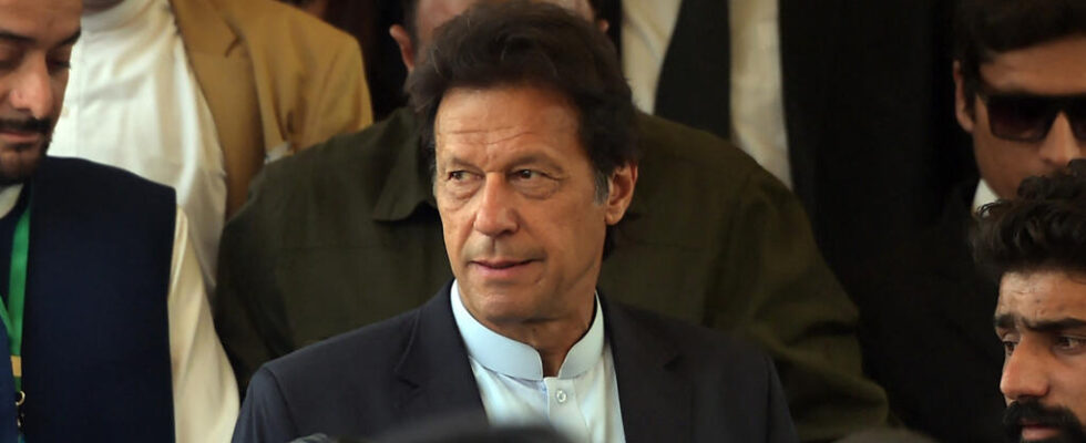 Pakistan Imran Khan candidate for chancellor of Oxford University