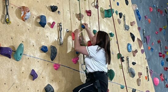 Palestinian sportswomen in France to break their daily routine and