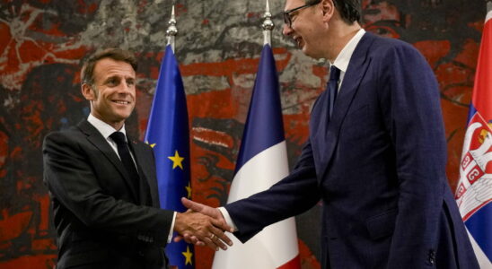 This secret contract that Macron wants to close billions at