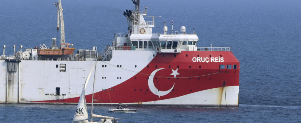 Turkey to begin exploring Somali seabed for oil