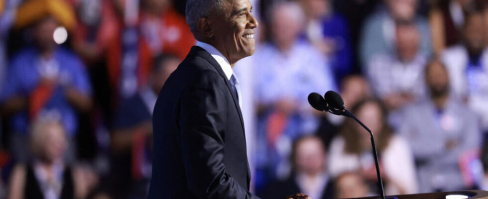 US ready for President Kamala Harris Obama says in Chicago