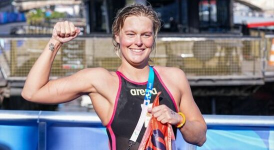 Van Rouwendaal regains Olympic title in 10 kilometer open water swimming