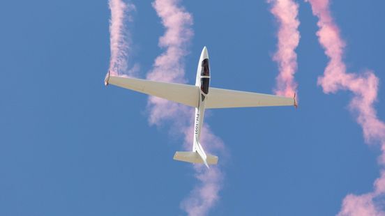 Veenendaal world champion in aerobatic gliding with Team NL Its