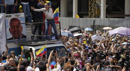 Venezuela Opposition continues to occupy the streets in Caracas and