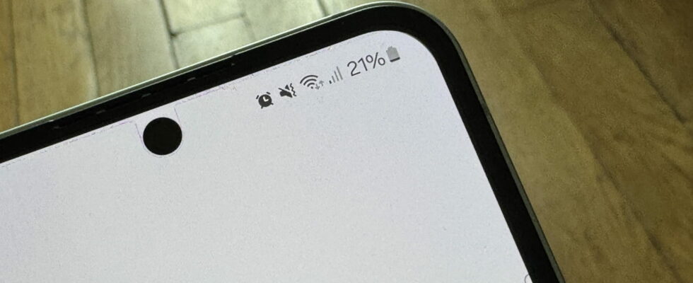 What do the arrows on the Wi Fi Bluetooth and data