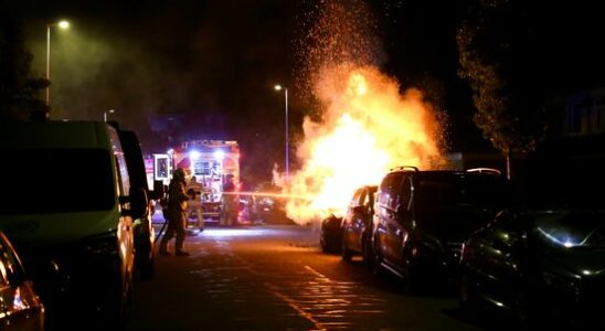 112 news Car fire in Utrecht Minor with large