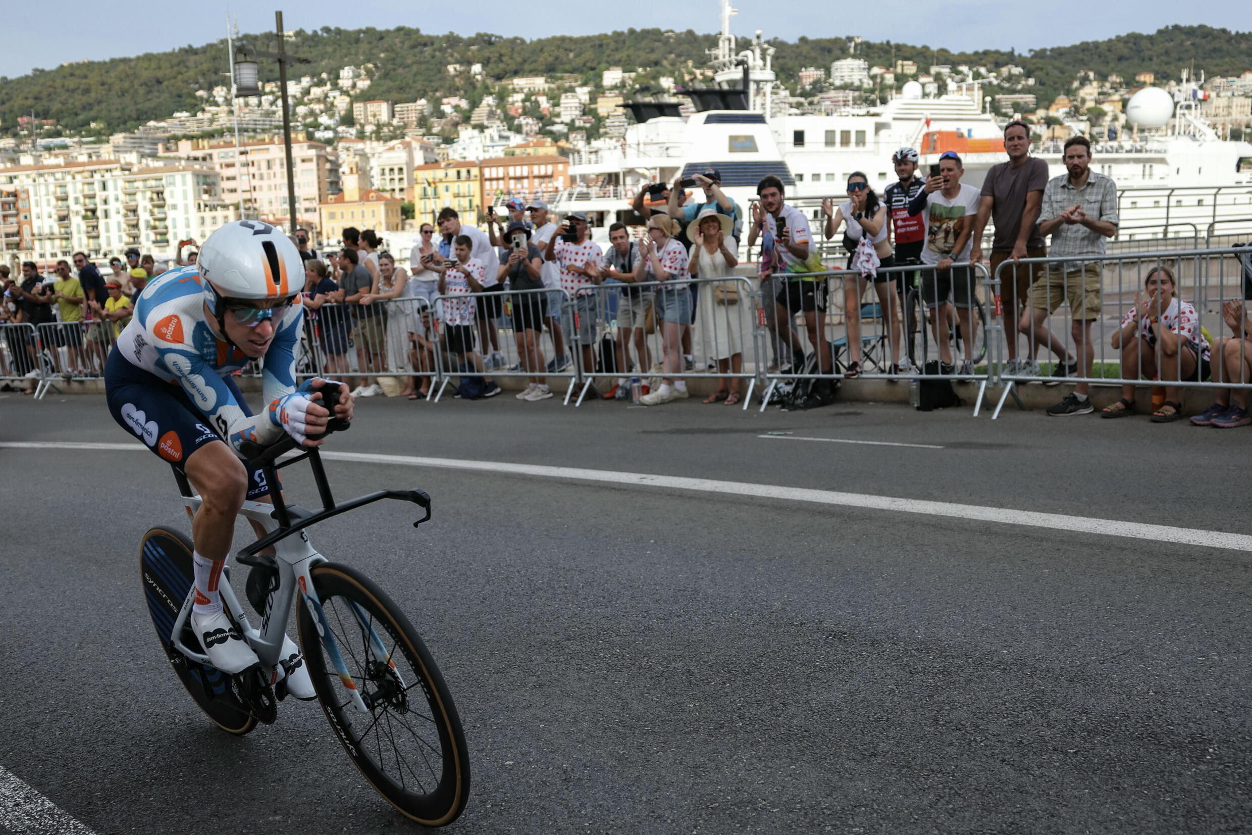 French cyclist Romain Bardet of the DSM-Firmenich team, during the 21st and final stage of the Tour de France, on July 21, 2024