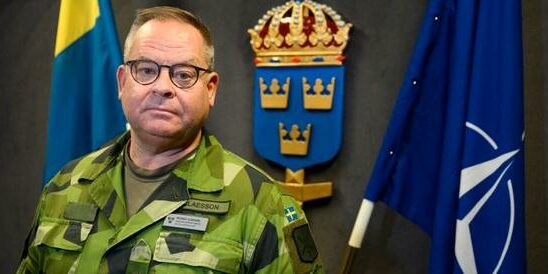 1727670318 OB warns of Russian weapons against Sweden