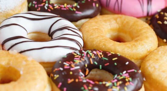 After burgers the donut war has been declared in France