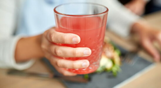 Antioxidant this juice makes bones stronger after 50 just one