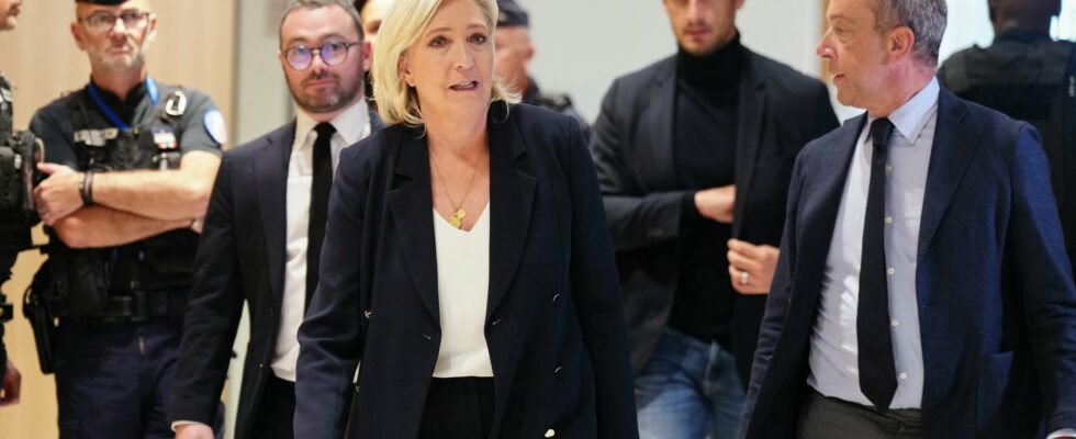 At the RN trial the serenity of Marine Le Pen