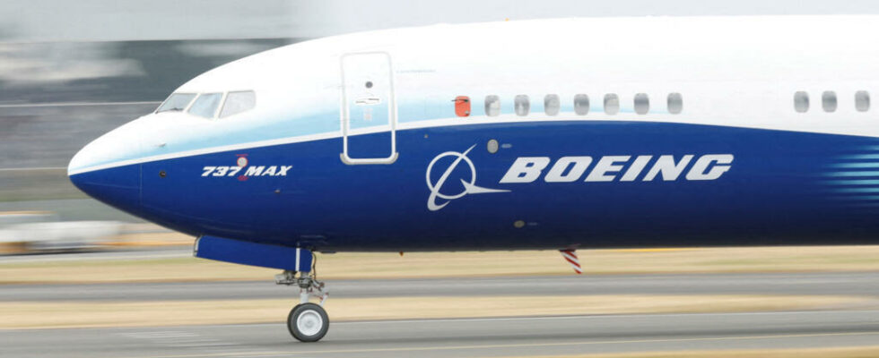 Boeing avoids massive strike with deal for big wage hike