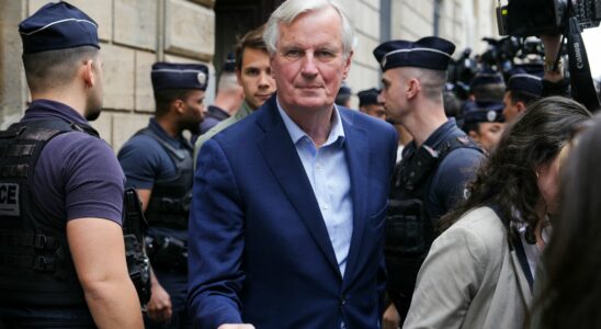 Emmanuel Macron explores the Michel Barnier trail – LExpress