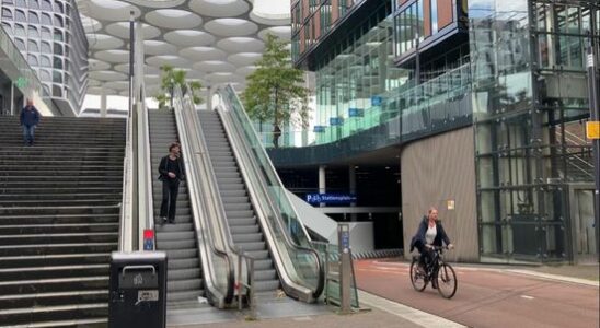 Escalators broken again at Utrecht Central Station Escalator soap opera