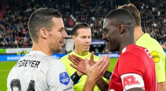 FC Utrecht inflicts first defeat on AZ Second place is