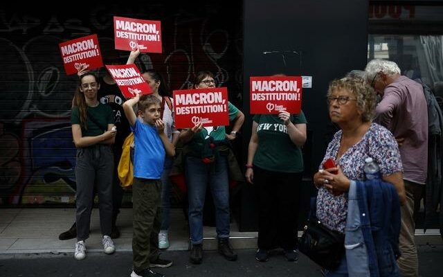 France descends into chaos People take to the streets Stolen