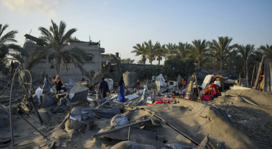 Gaza Civil Defense reports 11 dead in Israeli strike