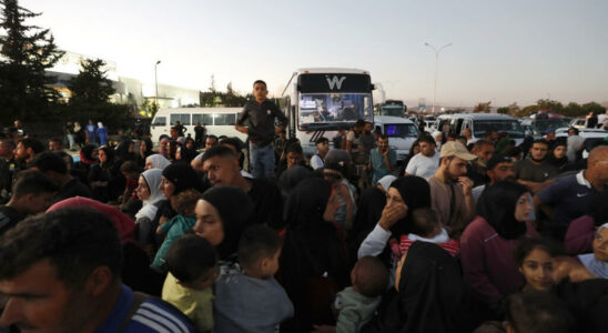 Israeli bombings cause mass exodus to Syria