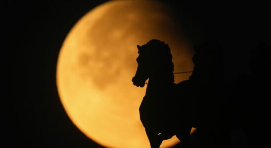 Lunar eclipse the spectacle on video when is the next