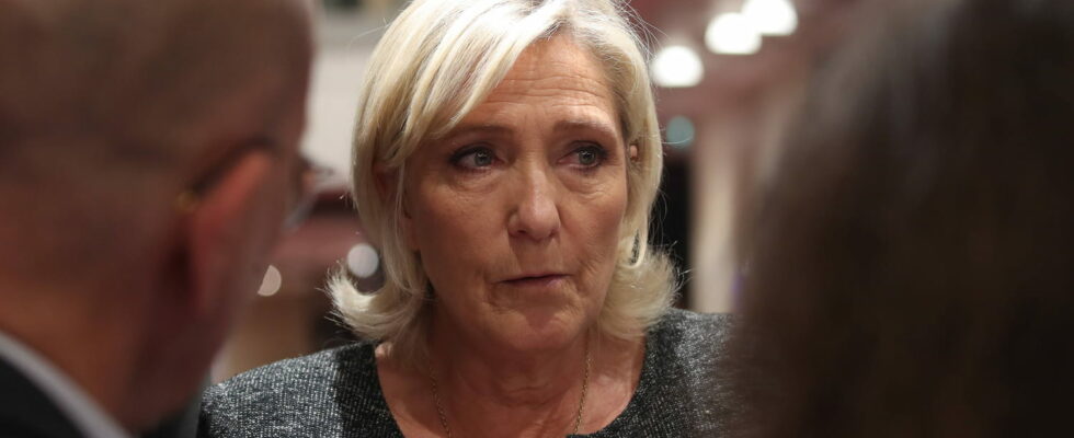 Marine Le Pen prevented from running in 2027 presidential election