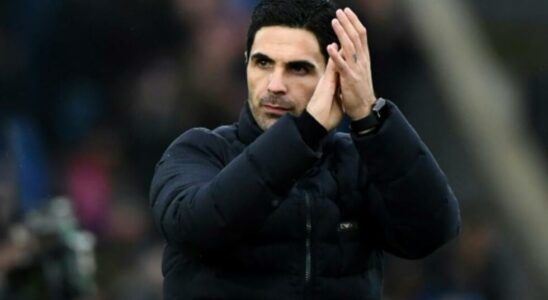 Mikel Arteta extends Arsenal manager contract