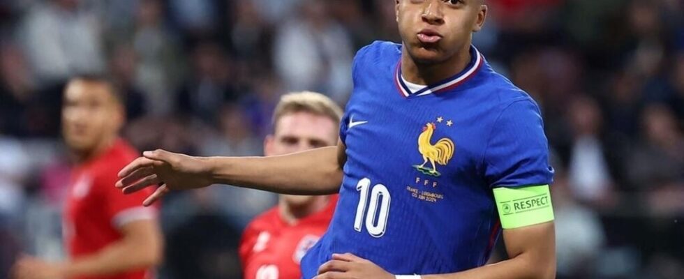 Nations League Mbappe takes back the captains armband