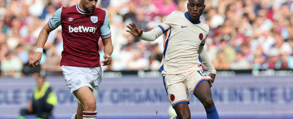 Nicolas Jackson shines with brace and assist for Chelsea against