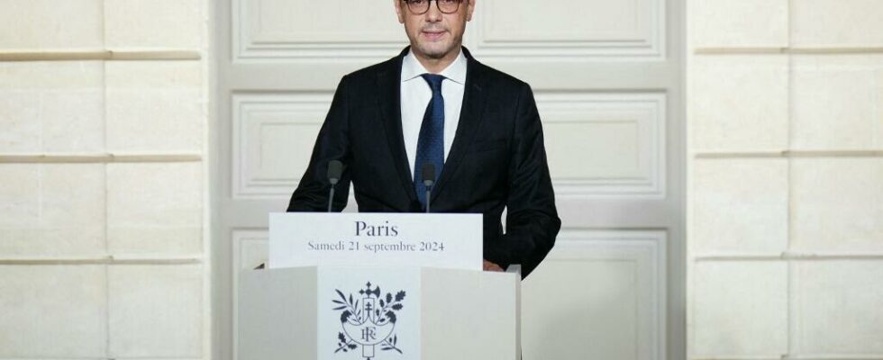 Prime Minister Michel Barniers government finally unveiled