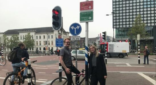 Red for busy green for quiet these signs should prevent